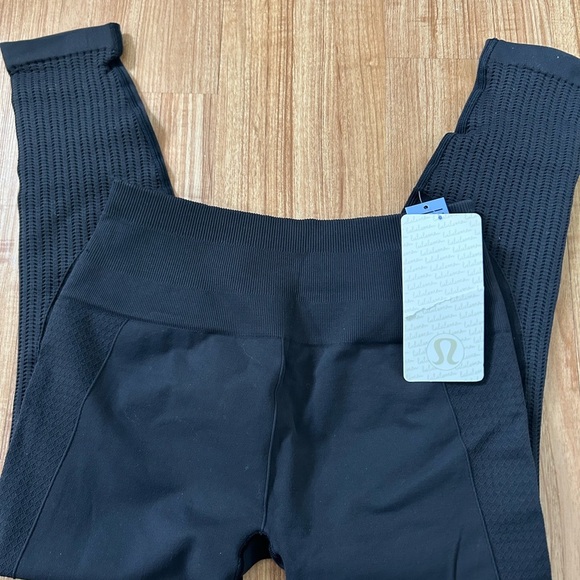 Lululemon Athletica Flow & Go Tights Sz 10 NWT - Picture 1 of 5